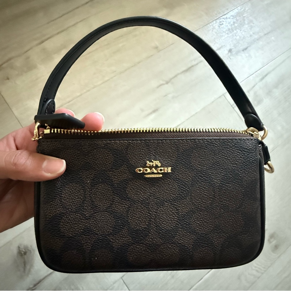 COACH NOLITA 19 SIG CANVAS BLACK/BROWN